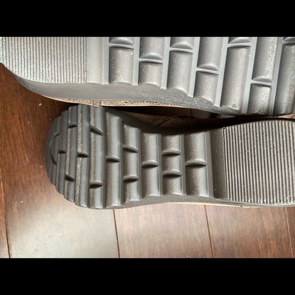 Hokus Pocus boots in excellent condition preowned size 10 - Picture 7 of 12